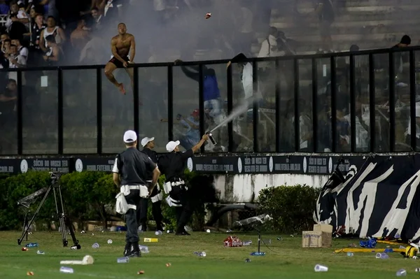 Homem morto após clássico não era de torcida organizada, diz irmão