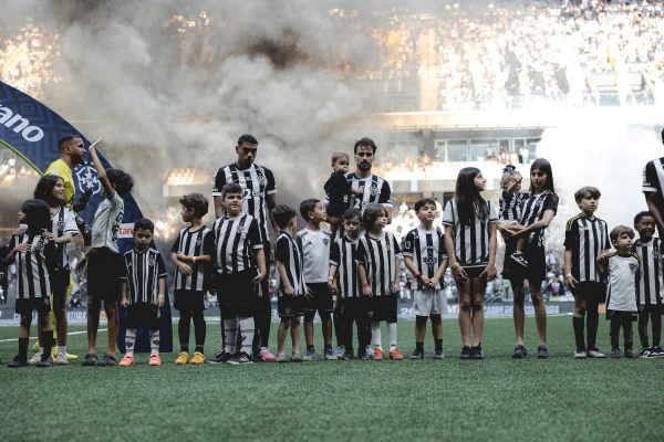 Jogadores do Atlético-MG na partida diante do Grêmio