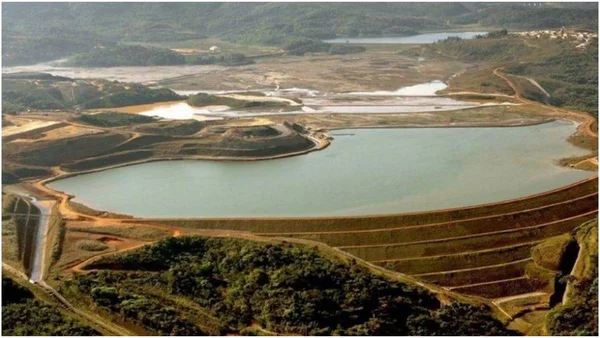 Moradores denunciam vazamento em barragem de Congonhas e Justiça determina vistoria