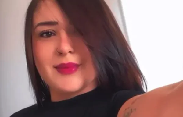 mulher sorrindo