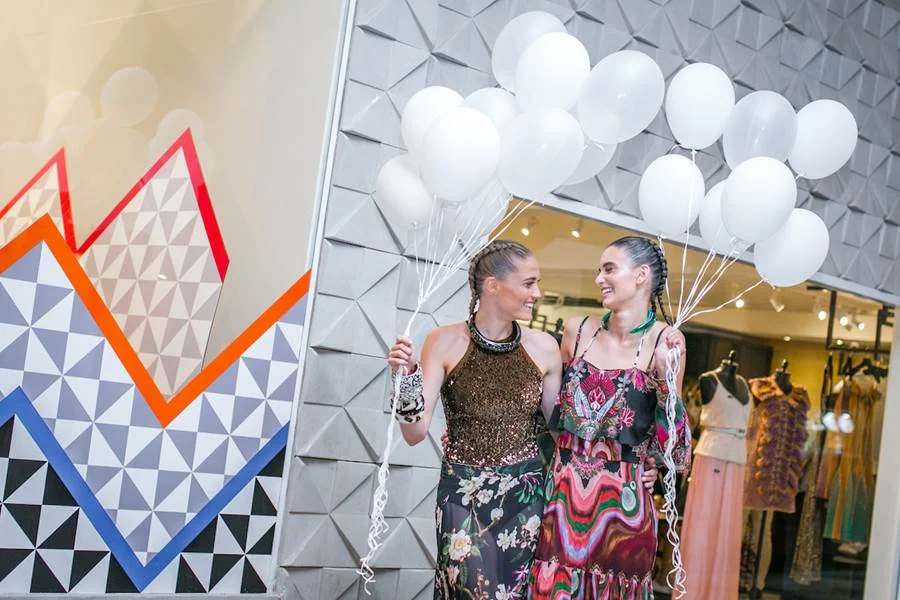 Multimarcas Wish reinaugura com espaço para moda festa - imagem 2 Multimarcas Wish reinaugura com espaço para moda festa - imagem 2