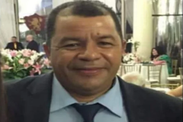 Jovem diz que esfaqueou vizinho sem intenção de matar em briga por cachorro