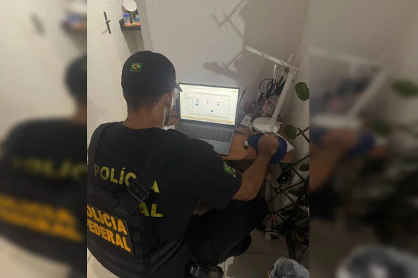 Operação Residência Fantasma