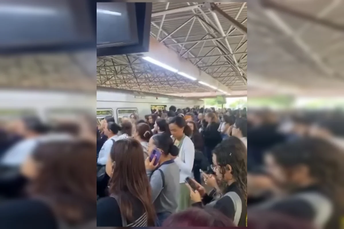 Nos últimos meses, as estações do Metrô estiveram lotadas devido a falhas em trens Nos últimos meses, as estações do Metrô estiveram lotadas devido a falhas em trens