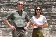 À época, no entanto, Kate estava em outro relacionamento. Por isso, o namoro deles só engatou tempos depois. Em janeiro de 2004, meses após o início do namoro, os jovens foram vistos juntos em uma estação de ski. O encontro foi noticiado mundialmente 