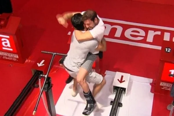 Rodolffo e Caio comemoram líder