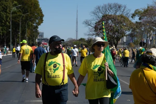 manifestantes esplanada