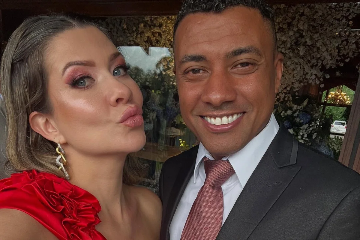Kléberson e Dayane Willians fazem selfie para as redes sociais Kléberson e Dayane Willians fazem selfie para as redes sociais