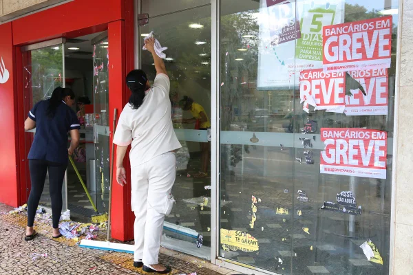 fim da greve dos bancários
