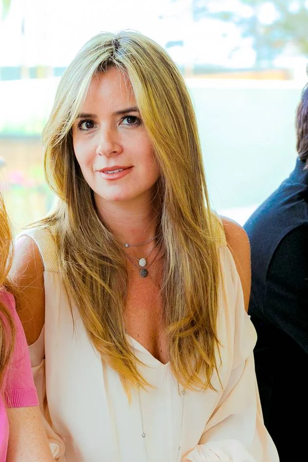 Ana Paula Gontijo Ana Paula Gontijo