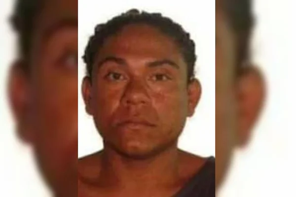 Travesti é morta no DF após se negar a dividir lanche com morador de rua
