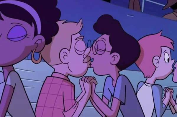 Só adultos se chocaram com o beijo da Disney. As crianças nem ligaram