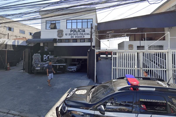 Imagem colorida de DP de Osasco onde policiais foram presos por extorsão - Metrópoles