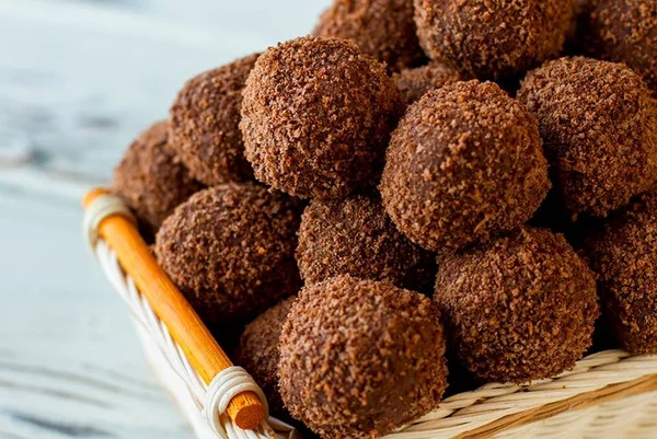 Aprenda a fazer uma deliciosa trufa de panetone