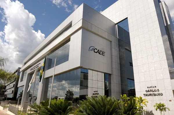 Placar no Cade de análise da compra da Unidas pela Localiza deverá ser apertado
