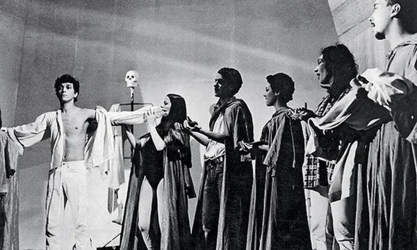 Há 50 anos, a ultradireita violentou “Roda Viva”, de Chico Buarque