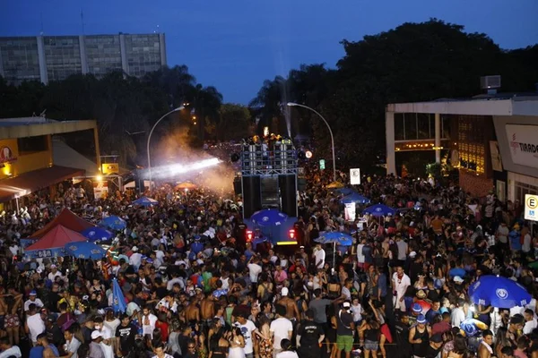 Segunda de Carnaval com 60 mil nas ruas do DF e sem ocorrências graves