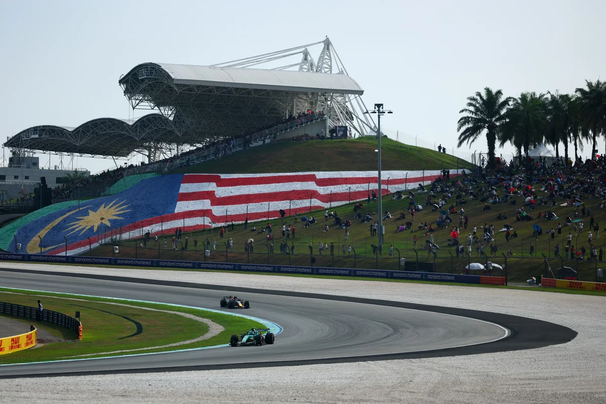 F1: líder do Mundial, Mercedes busca segunda vitória da história na Malásia - imagem 1 F1: líder do Mundial, Mercedes busca segunda vitória da história na Malásia - imagem 1