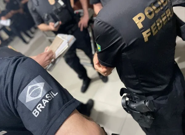 Polícia Federal faz operação para combater atos antidemocráticos