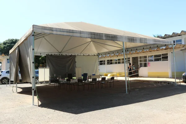 Com alta na dengue, unidades de saúde terão tendas no DF. Veja regiões