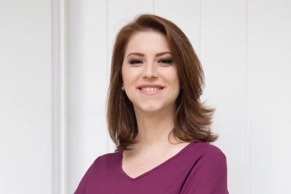 Após 20 anos, Juliana Rosa deixa a GloboNews e fecha com a Band