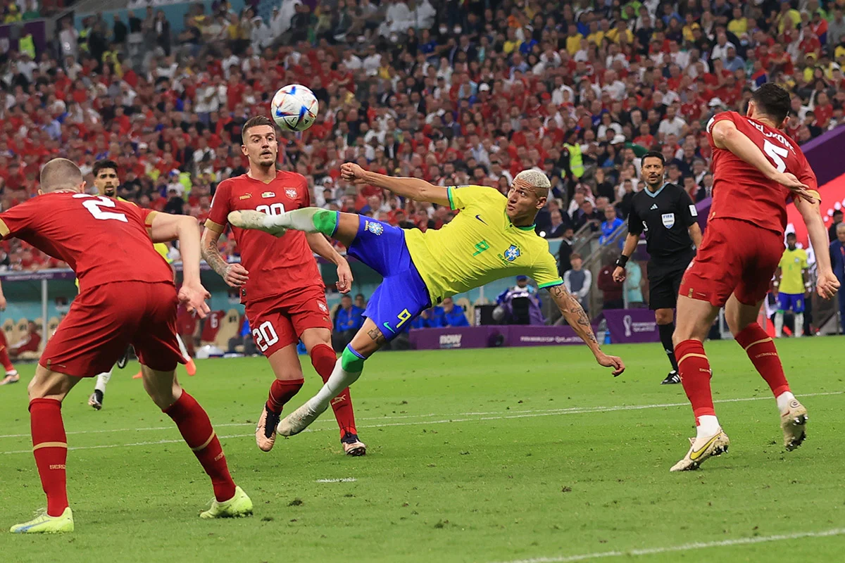 Richarlison, do Brasil, marca seu segundo gol durante a partida do Grupo G da Copa do Mundo da FIFA Qatar 2022 entre Brasil e Sérvia no Lusail Stadium em 24 de novembro de 2022 em Lusail City, Qatar Richarlison, do Brasil, marca seu segundo gol durante a partida do Grupo G da Copa do Mundo da FIFA Qatar 2022 entre Brasil e Sérvia no Lusail Stadium em 24 de novembro de 2022 em Lusail City, Qatar