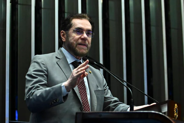 plinio valerio - Metrópoles