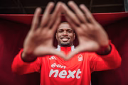 Goleiro estava no Nottingham Forest. Goleiro estava no Nottingham Forest.