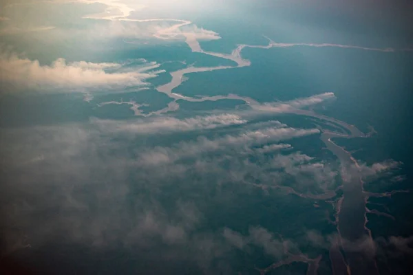 Imagem colorida de queimada em outubro de 2023 na Manacapuru, região central do Estado do Amazonas