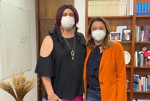 Radialista Carmela se filia ao PDT e pretende disputar cadeira na CLDF