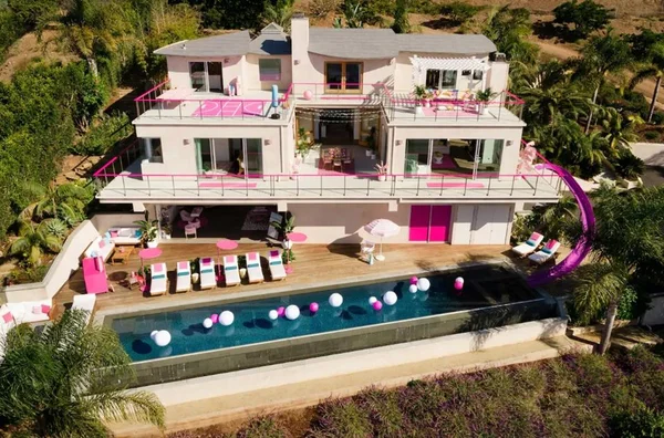 Casa da Barbie em tamanho real pode ser alugada por R$ 250