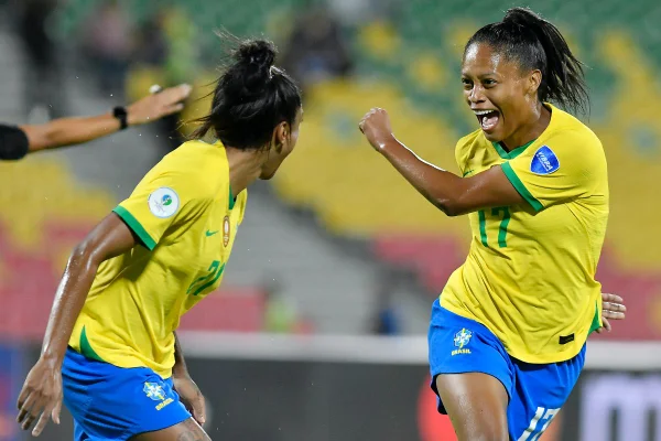 Brasil bate Paraguai, vai à final e garante vaga na Copa e Olimpíada