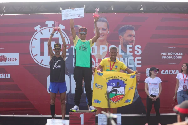 Vencedores dos 10 km no Metrópoles Endurance - Corrida