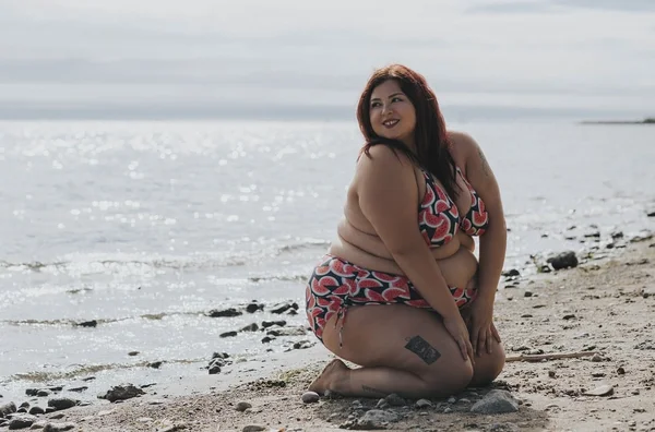 moda praia plus size