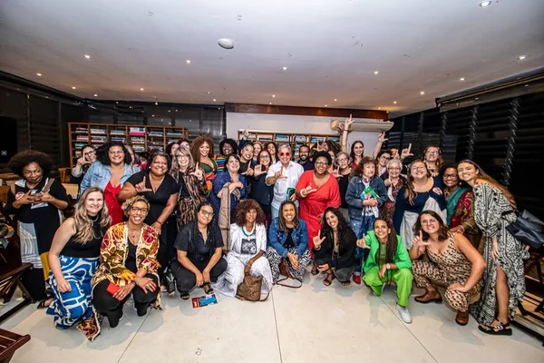 Em meio à disputa do Senado no RJ, Ceciliano se reúne com feministas