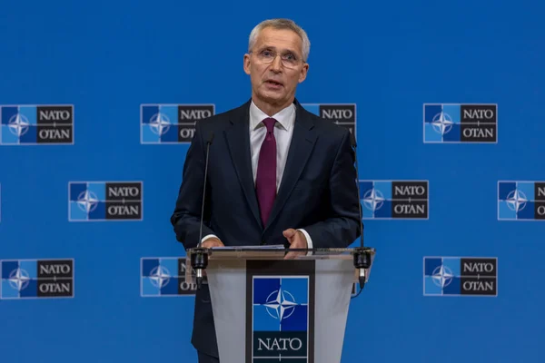 Otan diz que “adaptação” contra ameaças nucleares está em andamento