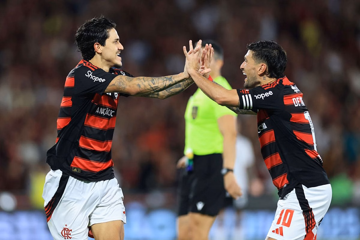 Goleada-do-Flamengo No Maracanã, Flamengo aplica goleada histórica contra o Vitória