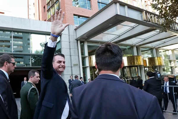 Fala de Onyx sobre Pinochet aumenta resistência a Bolsonaro no Chile