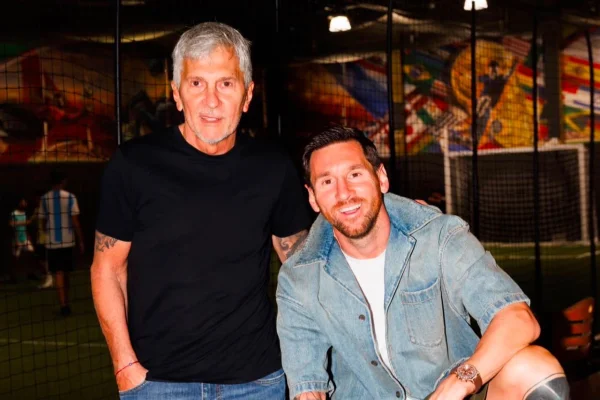Foto colorida de Lionel Messi - Metrópoles