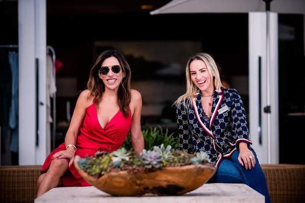 Ana Luiza Favato convida para tarde de compras e experiências