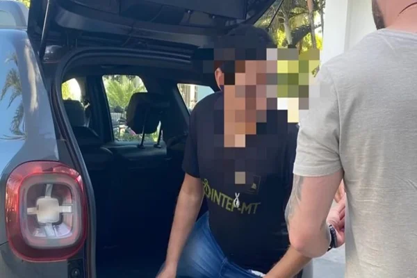 Professor é preso suspeito de recrutar alunos para o Comando Vermelho