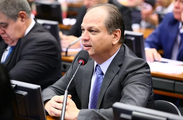 PP define nomes para Saúde, Integração e Caixa