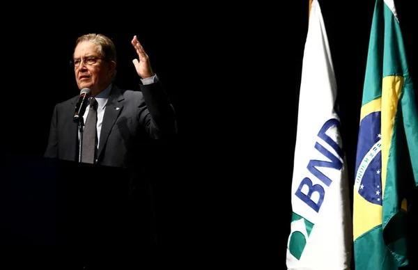Presidente do BNDES lança pré-candidatura à Presidência pelo PSC