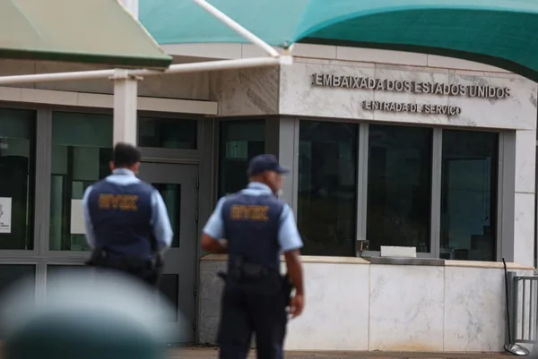 Governo Lula soube antes do fechamento da Embaixada dos EUA e apura ameaças