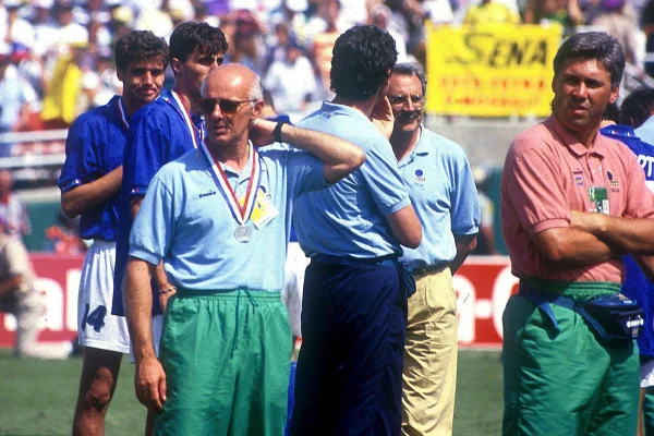 Foto colorida de Ancelotti - Metrópoles