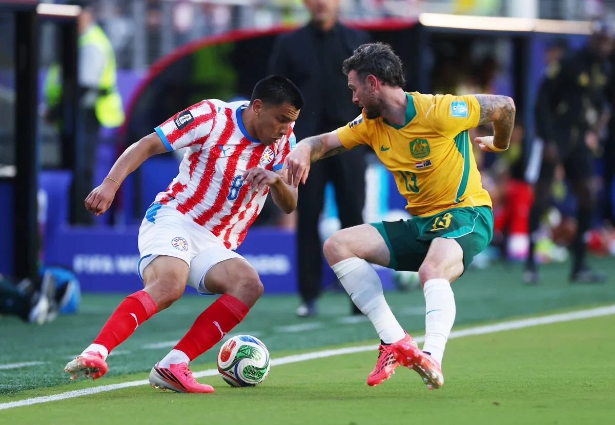 Paraguai e Austrália se enfrentaram pela 3ª rodada da Copa do Mundo Paraguai e Austrália se enfrentaram pela 3ª rodada da Copa do Mundo