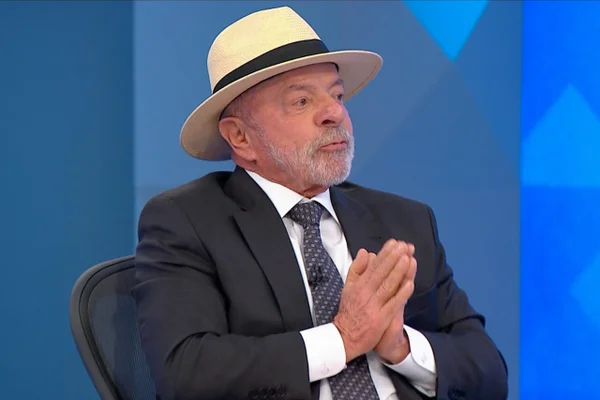 Lula ignorou Flávio Bolsonaro em sabatina do JN - destaque galeria Lula ignorou Flávio Bolsonaro em sabatina do JN - destaque galeria