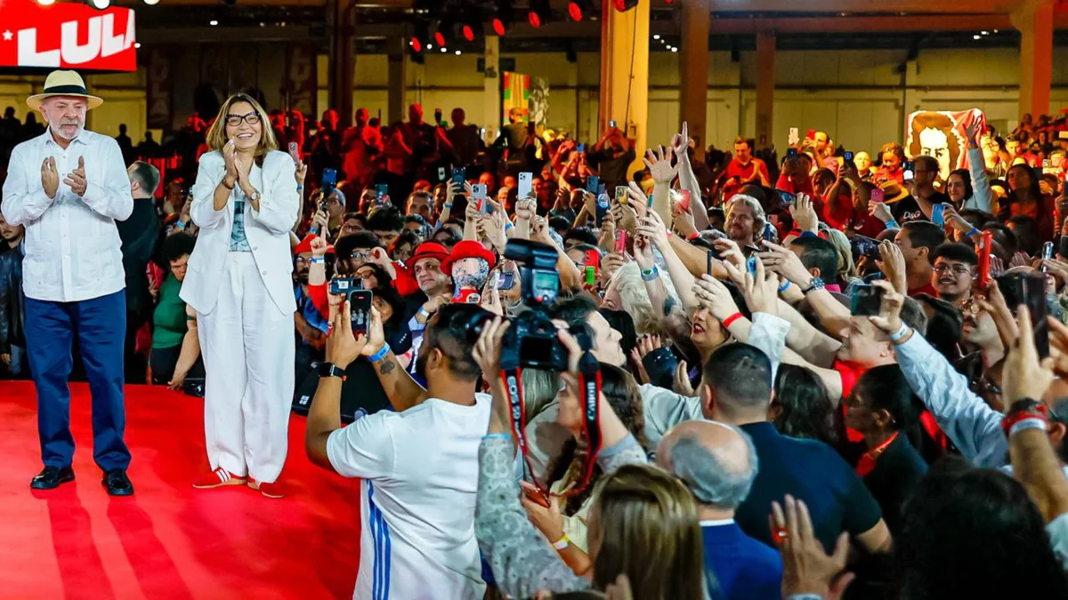 Lula diz estar melhor aos 80, mas descarta o “penta”: “Vamos namorar” - imagem 6 Lula diz estar melhor aos 80, mas descarta o “penta”: “Vamos namorar” - imagem 6