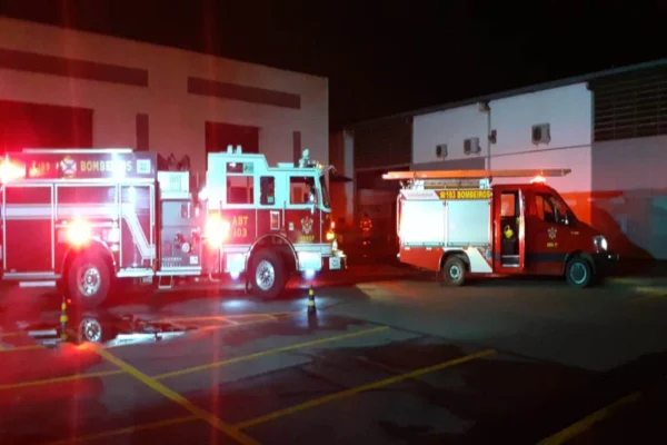 caminhão dos bombeiros