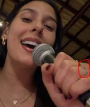 Ana Castela gravou um vídeo para as redes sociais no qual apareceu a suposta aliança